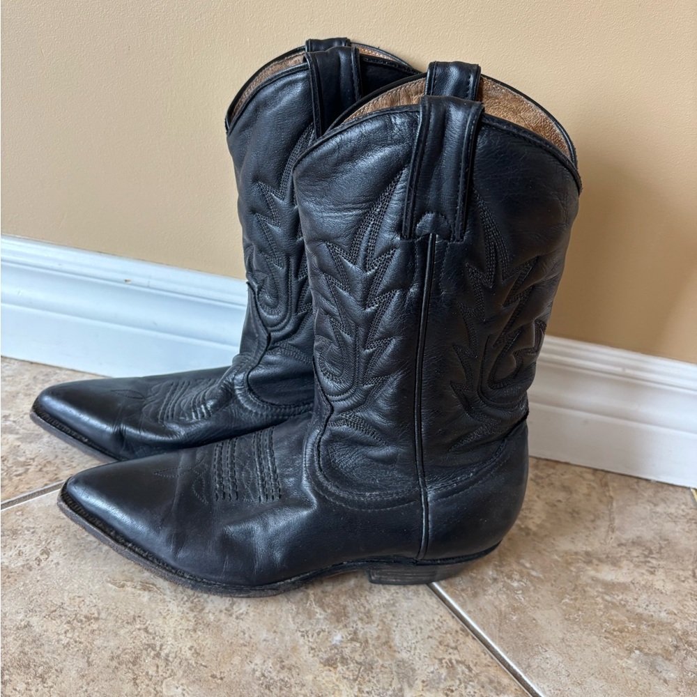 Classic Black Leather Western Ankle Boots - Pointed Toe